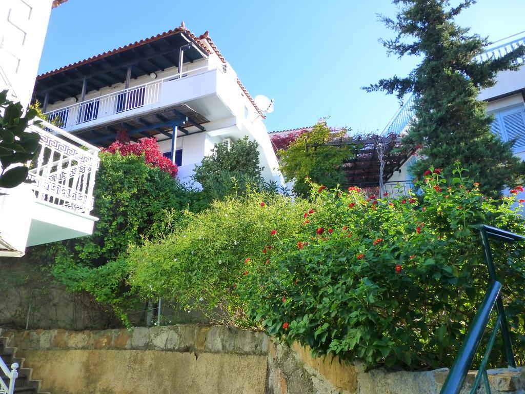 Efterpi Apartment Myrina Luaran gambar